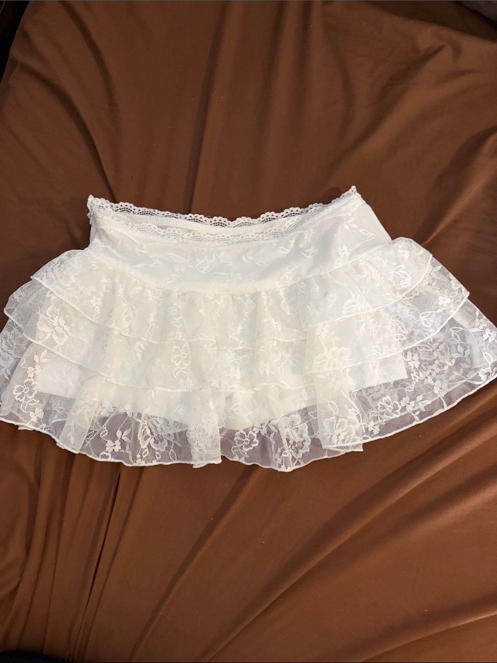 White Lace Tiered Mini Skirt